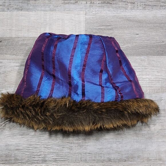Albertus Swanepoel 2011 faux fur pom pom hat one size - Picture 4 of 5